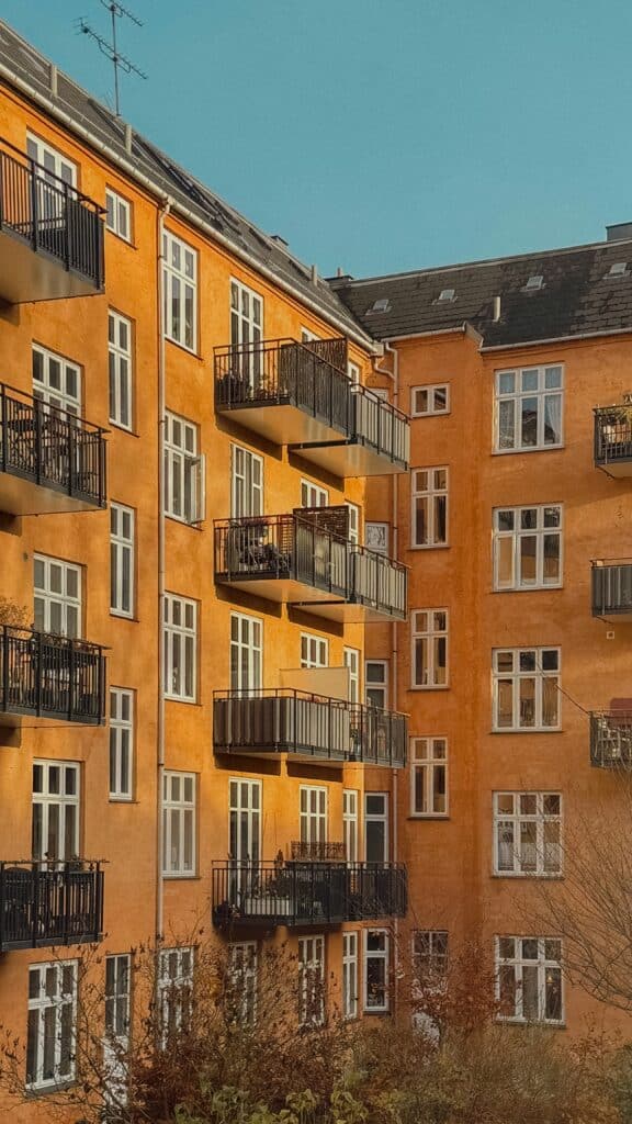 Bostadsrättsföreningar - Flerbostadshus med balkonger